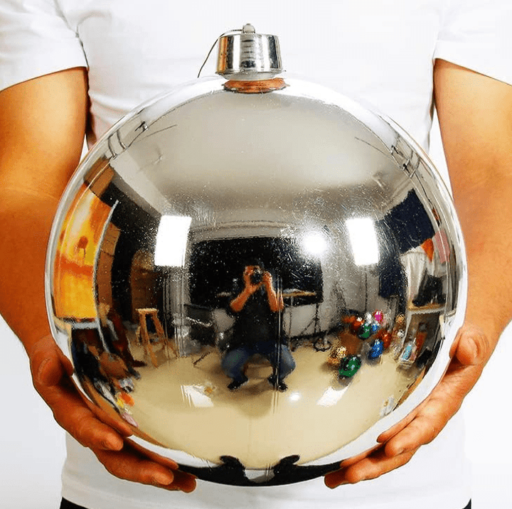 Huge Christmas balls (20/30cm diameter) - BigStuff.ae